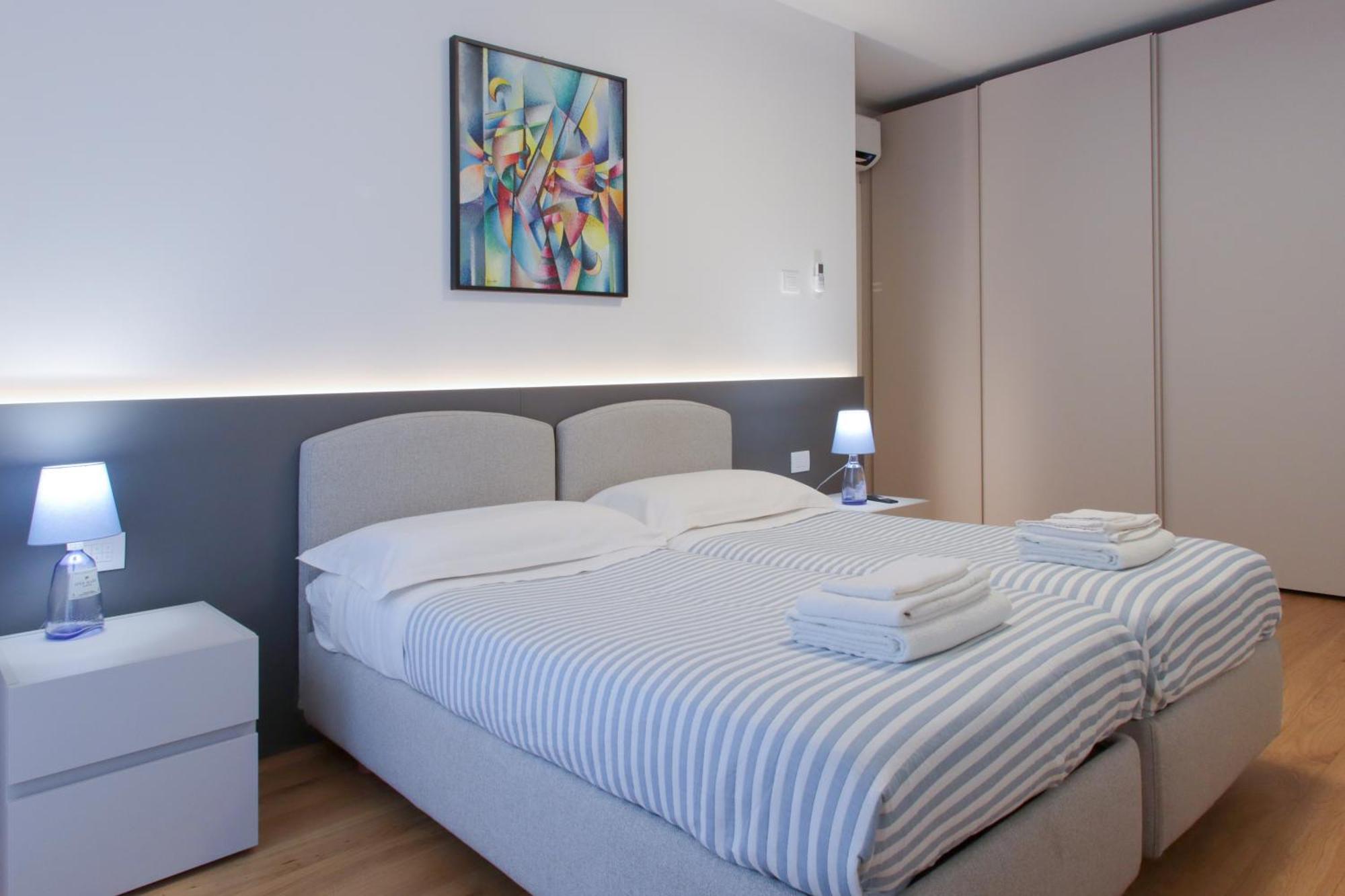 Casa Ardo Wifi & Free Parking In Lecco Center Lägenhet Exteriör bild